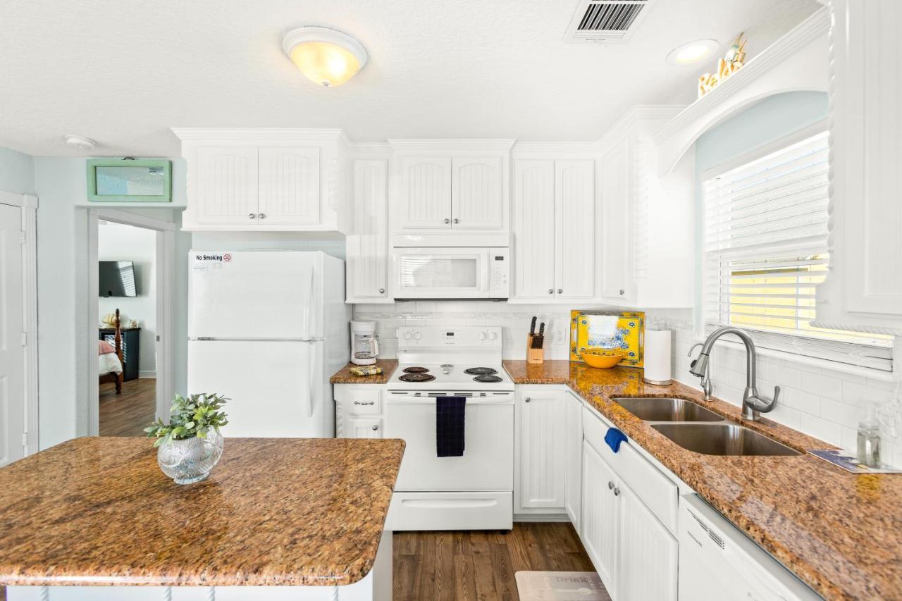 Walk To Beach, Sunset Bay Views, Pet Friendly - Sea Me Relaxin Surfside Beach Exterior photo